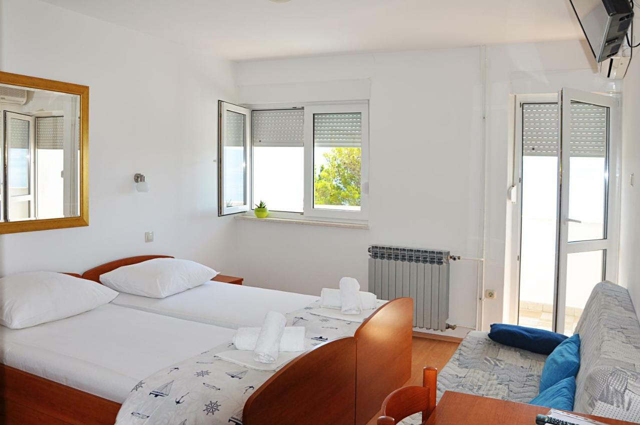 Sunrise Apartments And Studio Apartments 1 Lokva Rogoznica Exterior photo