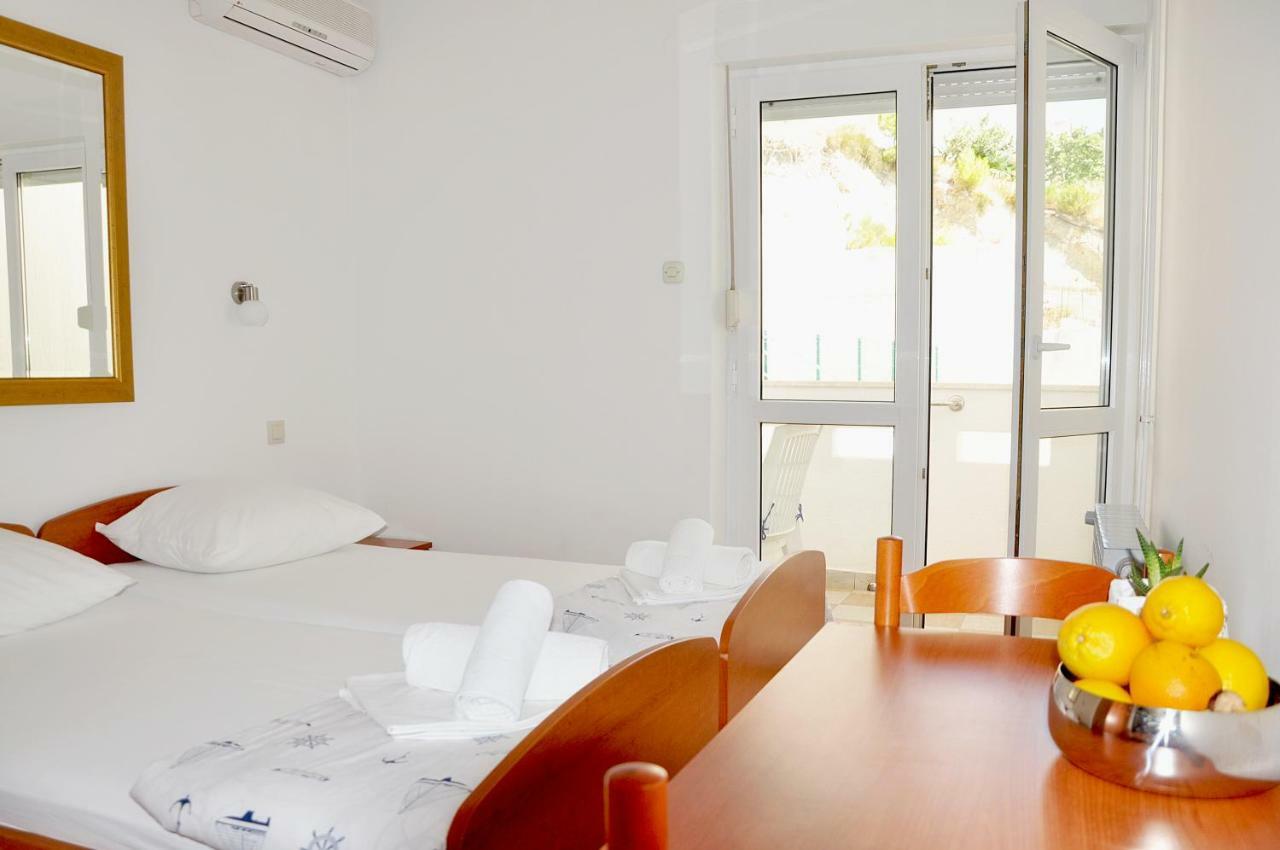 Sunrise Apartments And Studio Apartments 1 Lokva Rogoznica Exterior photo